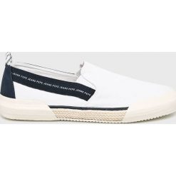 Pepe Jeans - Tenisówki. Niebieskie trampki męskie Pepe Jeans, bez wzorów, z jeansu, bez zapięcia. W wyprzedaży za 199.90 zł.