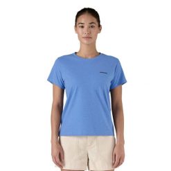 Koszulka trekkingowa damska P-6 Logo Responsibili-Tee Women. Niebieskie koszulki sportowe damskie Patagonia, s, bez wzorów, bez ramiączek. Za 199.99 zł.