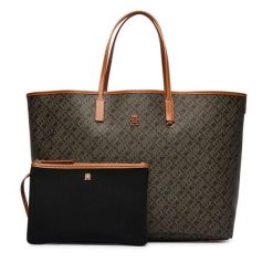 Torebka Tommy Hilfiger. Czarne shopperki damskie Tommy Hilfiger, bez wzorów, bez dodatków. Za 949.99 zł.