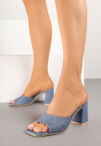 Niebieskie Klapki Vices na Obcasie z Kwadratowym Noskiem Neonitea. Niebieskie klapki damskie Born2be, bez wzorów, eleganckie, bez obcasa, na obcasie, bez zapięcia. Za 89.99 zł.