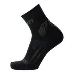 Skarpety do biegania męskie Uyn Run Trail One. Czarne skarpety męskie UYN, bez wzorów. Za 109.99 zł.