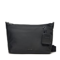 Saszetka Calvin Klein. Czarne saszetki i nerki męskie Calvin Klein, bez wzorów. Za 249.99 zł.