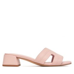 Klapki JENNY. Czerwone klapki damskie Jenny, bez wzorów, bez obcasa, bez zapięcia. Za 129.99 zł.