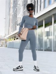 Legginsy - szary. Szare legginsy damskie Sinsay, bez wzorów, z materiału. Za 39.99 zł.