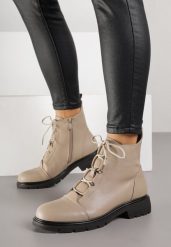 Beżowe Botki Trzewiki ze Skóry Naturalnej Lilidessa. Brązowe botki damskie Born2be, bez wzorów, z jeansu, eleganckie, bez obcasa, na płaskiej podeszwie, bez zapięcia. Za 209.99 zł.