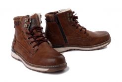 MUSTANG 4141-602-307 cognac, trzewiki męskie. Brązowe botki męskie Mustang, na zimę, bez wzorów, ze skóry, bez obcasa, bez zapięcia. Za 349.90 zł.