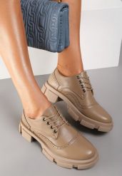 Brązowe Półbuty Actice. Brązowe półbuty damskie Renee, z aplikacjami, ze skóry, eleganckie, bez obcasa, na płaskiej podeszwie, bez zapięcia. Za 129.99 zł.