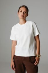T-SHIRT KIM ECRU S - Flawless. T-shirty damskie Flawless, s, bez wzorów, z bawełny, klasyczne, bez kołnierzyka, bez ramiączek. Za 219.00 zł.