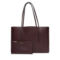 Torebka Calvin Klein. Czerwone shopperki damskie Calvin Klein, bez wzorów, bez dodatków. Za 419.99 zł.