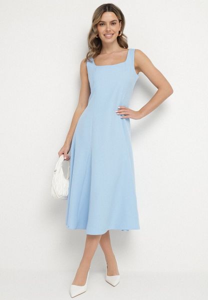 Niebieska Klasyczna Sukienka o Rozkloszowanym Kroju Delure. Niebieskie sukienki damskie Born2be, na wesele, l, z aplikacjami, eleganckie, bez kołnierzyka, bez ramiączek, rozkloszowane. Za 99.99 zł.