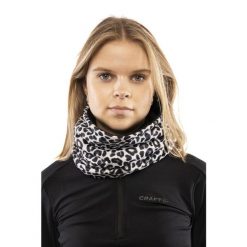 Zimny szalik damski. Czarne szaliki damskie KOU SPORTSWEAR, bez wzorów, z materiału. Za 279.99 zł.