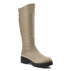 Beżowe Kozaki Karino Damskie Skórzane Buty Zimowe. Brązowe kozaki damskie Karino, na zimę, bez wzorów, ze skóry, bez obcasa, bez zapięcia. Za 469.00 zł.