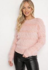 Jasnoróżowy Puchaty Sweter z Wełną i Ściągaczami Exenevia. Czerwone swetry nierozpinane damskie Born2be, bez wzorów, z jeansu, bez kołnierzyka, bez ramiączek. Za 59.99 zł.