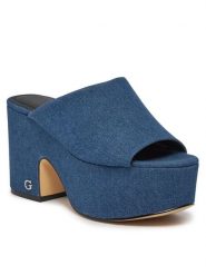 Guess Klapki Yaki2 FLJYA2 DEN04 Niebieski. Niebieskie klapki damskie Guess, z aplikacjami, z materiału, bez obcasa, bez zapięcia. Za 519.99 zł.