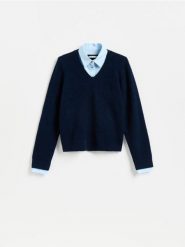 Sweter z domieszką alpaki - granatowy. Niebieskie swetry nierozpinane damskie Reserved, l, bez wzorów, z dzianiny, bez kołnierzyka, bez ramiączek. Za 139.99 zł.