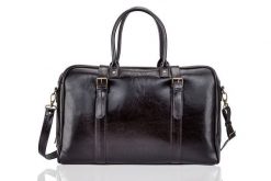 Skórzana torba męska podróżna, weekendowa Solier ciemnobrązowa SL16. Brązowe torby na ramię męskie Solier, bez wzorów, ze skóry, na ramię. Za 699.99 zł.