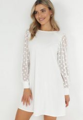 Biała Sukienka Mini z Przezroczystymi Rękawami i Wycięciem na Plecach Ileia. Białe sukienki damskie Born2be, s, bez wzorów, eleganckie, bez kołnierzyka, bez ramiączek, mini. Za 79.99 zł.