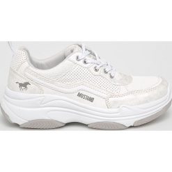 Mustang - Buty. Białe obuwie sportowe damskie Mustang, bez wzorów, z gumy, bez zapięcia, climacool (adidas). W wyprzedaży za 179.90 zł.