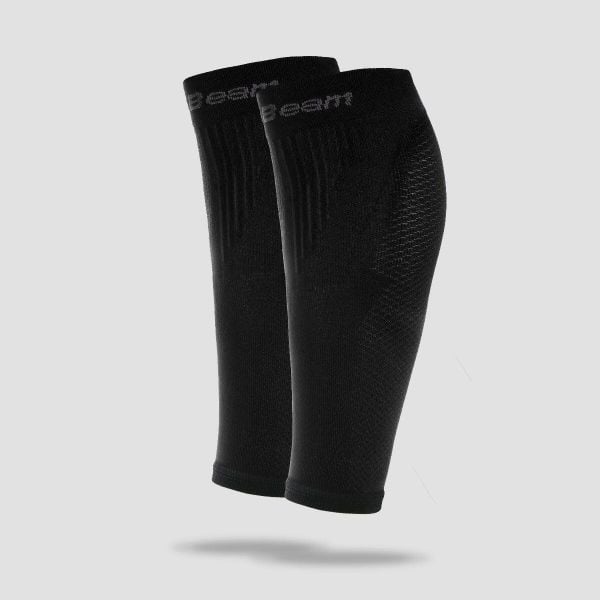 Podkolanówki kompresyjne nylonowe czarne. Czarne skarpetki damskie GYMBEAM, bez wzorów, z elastanu. Za 35.99 zł.