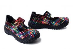 ROCK SPRING Over tutti frutti black, półbuty damskie. Czarne półbuty damskie Rock Spring, na lato, bez wzorów, rockowe, bez obcasa, bez zapięcia. Za 204.90 zł.