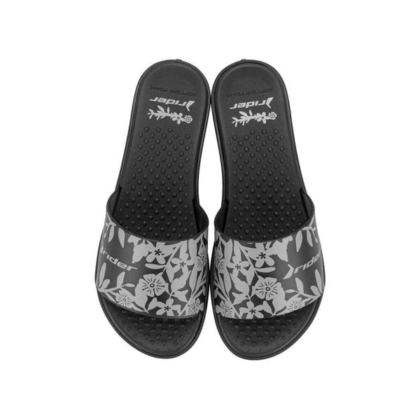 Klapki sportowe damskie Rider Splash VI. Czarne klapki damskie Rider, bez wzorów, sportowe, bez obcasa, bez zapięcia. Za 139.00 zł.