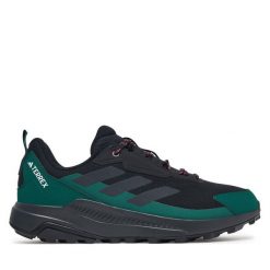 Trekkingi adidas. Czarne buty zimowe męskie Adidas, bez wzorów, bez obcasa, bez zapięcia. Za 329.99 zł.