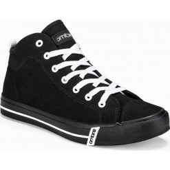Ombre Buty męskie trampki T304 - czarne 43. Czarne trampki męskie Ombre, bez wzorów, bez zapięcia. Za 109.99 zł.