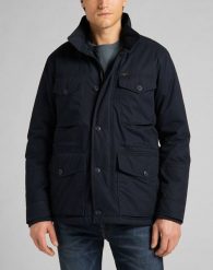 LEE WINTER FIELD JKT SKY CAPTAIN L88EOPHY 112141016. Płaszcze męskie Lee, na zimę, l, bez wzorów, bez kołnierzyka, bez kaptura. Za 419.99 zł.