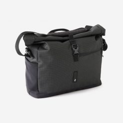 Torba na ramię rowerowa Btwin 20 l odblaskowa. Szare torby na laptopa damskie Decathlon, bez wzorów, z materiału, na ramię. Za 319.99 zł.