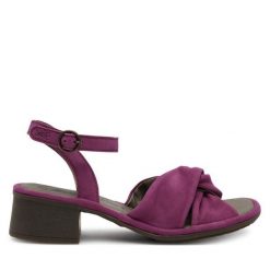 Sandały Fly London. Fioletowe sandały damskie Fly London, bez wzorów, bez obcasa, na słupku, bez zapięcia. Za 339.99 zł.