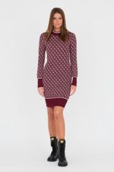 GUESS Bordowa sukienka. Czerwone sukienki damskie Guess, na co dzień, s, z aplikacjami, bez kołnierzyka, bez ramiączek. W wyprzedaży za 399.99 zł.