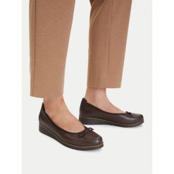 Baleriny Lasocki. Brązowe balerinki damskie Lasocki, bez wzorów, bez obcasa, bez zapięcia. Za 179.99 zł.
