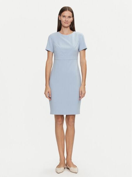 Tatuum Sukienka codzienna Warti T2417.196B Błękitny Regular Fit. Niebieskie sukienki damskie Tatuum, na co dzień, bez wzorów, z wiskozy, bez kołnierzyka, bez ramiączek, proste. Za 269.99 zł.