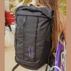 Plecak Oxbow Pey Noir. Czarne plecaki męskie Oxbow, bez wzorów, sportowe. Za 465.26 zł.