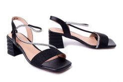 ARTIKER RELAKS 54C1108 czarny, sandały damskie. Czarne sandały damskie Artiker Relaks, bez wzorów, ze skóry, bez obcasa, na obcasie, bez zapięcia. Za 137.94 zł.