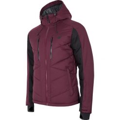 Kurtka narciarska męska KUMN256 - burgund. Czerwone kurtki sportowe męskie 4F, m, bez wzorów, z puchu, z kapturem, narciarskie. W wyprzedaży za 399.99 zł.