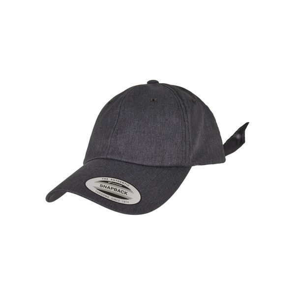 Czapka Flexfit satin bow dad. Szare czapki damskie FLEXFIT, bez wzorów, z poliesteru, klasyczne. Za 146.00 zł.