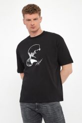 T-shirt męski z haftem KARL LAGERFELD. T-shirty męskie KARL LAGERFELD, m, bez wzorów, bez kołnierzyka, bez ramiączek. Za 399.00 zł.