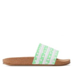 Klapki adidas. Zielone klapki damskie Adidas, bez wzorów, sportowe, bez obcasa, bez zapięcia. Za 199.99 zł.