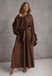 Brązowa Koszulowa Sukienka z Wiskozy Ozdobiona Paskiem i Falbanami Tinethra. Brązowe sukienki damskie Renee, na co dzień, m, bez wzorów, z materiału, eleganckie, bez kołnierzyka, bez ramiączek, maxi, koszulowe. Za 189.99 zł.