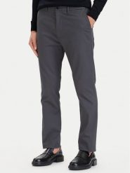 Calvin Klein Chinosy LV04LD613G Szary ciemny Slim Fit. Szare eleganckie spodnie męskie Calvin Klein, bez wzorów, z bawełny. Za 409.99 zł.