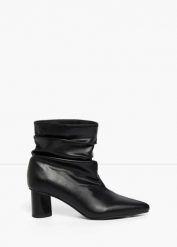 Botki z marszczeniem. Czarne botki damskie bonprix, bez wzorów, eleganckie, bez obcasa, bez zapięcia. Za 169.99 zł.