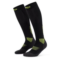 Męskie długie skarpety kompresyjne sportowe Core Run wysokie CEP. Czarne skarpety męskie CEP, bez wzorów, z elastanu. Za 199.00 zł.