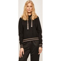 Guess Jeans - Bluza. Szare bluzy damskie Guess Jeans, l, z aplikacjami, z dzianiny, bez ramiączek, z kapturem. Za 369.90 zł.