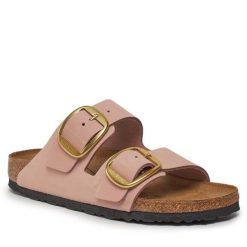 Klapki Birkenstock. Czerwone klapki damskie Birkenstock, bez wzorów, bez obcasa, bez zapięcia. Za 629.99 zł.