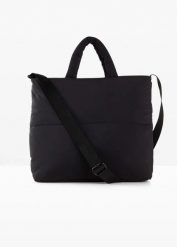 Torba typu shopper z pikowanego materiału. Czarne shopperki damskie bonprix, bez wzorów, pikowane, bez dodatków. Za 149.99 zł.