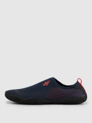 4F Buty do wody 4SWIM męskie - granatowe 43. Niebieskie buty zimowe męskie 4F, na lato, bez wzorów, z gumy, bez obcasa, bez zapięcia. Za 99.99 zł.