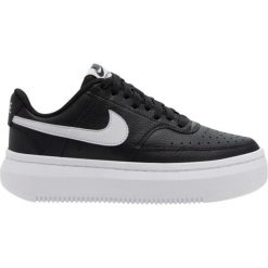 Tenisówki Nike Model Court Vision Alta Ltr Kolor Czarny. Czarne obuwie sportowe damskie Nike, bez wzorów, z materiału, bez zapięcia, tenisowe. Za 514.00 zł.
