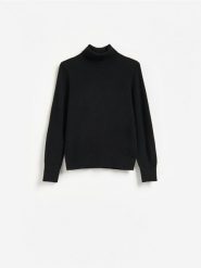 Sweter z wełny merino z dodatkiem kaszmiru - czarny. Czarne swetry nierozpinane damskie Reserved, l, bez wzorów, z kaszmiru, bez kołnierzyka, bez ramiączek. Za 299.99 zł.
