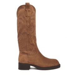 Kozaki JENNY. Brązowe kozaki damskie Jenny, bez wzorów, bez obcasa, na płaskiej podeszwie, bez zapięcia. Za 249.99 zł.